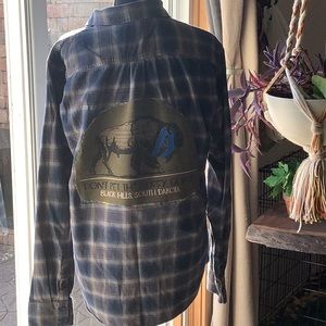 EUC unisex style Recycled Vans men’s large flannel with Bison appliqué.